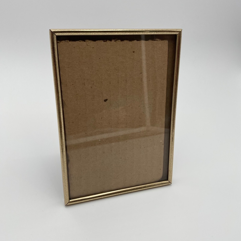 Vintage Gold Tone Picture Frame 5x7 Glass Cover Tabletop Wall Decor MCM